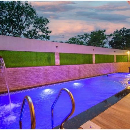 Laughtale Villa 4Bhk Swimming Pool Лонавала Экстерьер фото